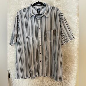 KUHL Men’s “Tornado” Short Sleeve Button Down Shirt. Size XXL